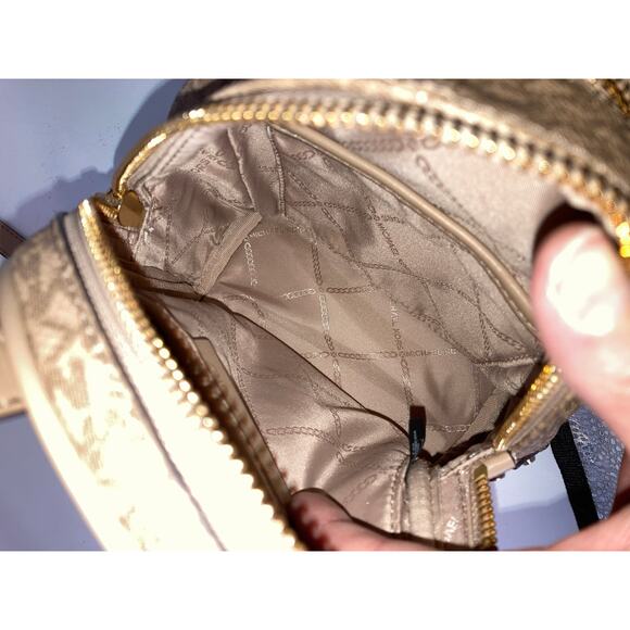 MICHAEL KORS MINI PVC SIGNATURE PRINT CROSSBODY BAG - Picture 12 of 15